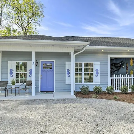 Inviting Home Less Than 2 Mi To Ocean Isle Beach Pier